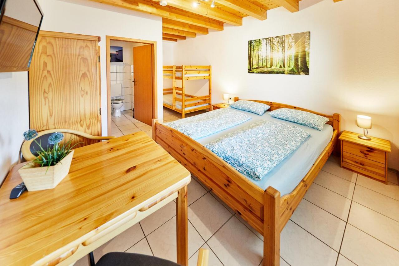 Gaestehaus Viktoriya Nur Wenige Minuten Zum Europa-Park Rust Εξωτερικό φωτογραφία